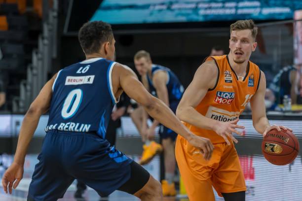 他在90分 他在90分