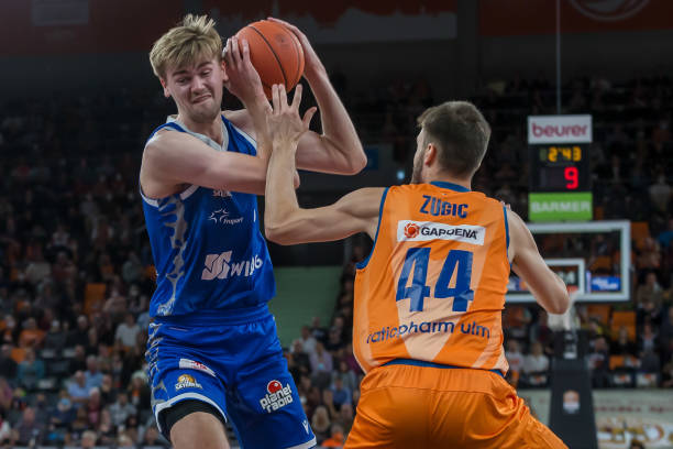 等进攻核心 等进攻核心