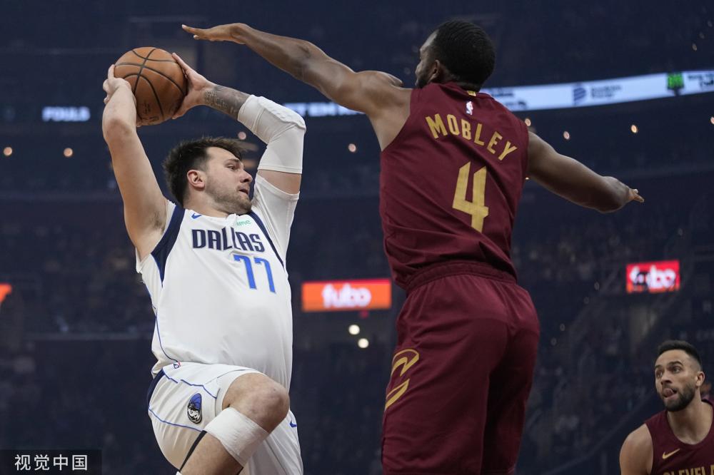 在这场汇聚 在这场汇聚