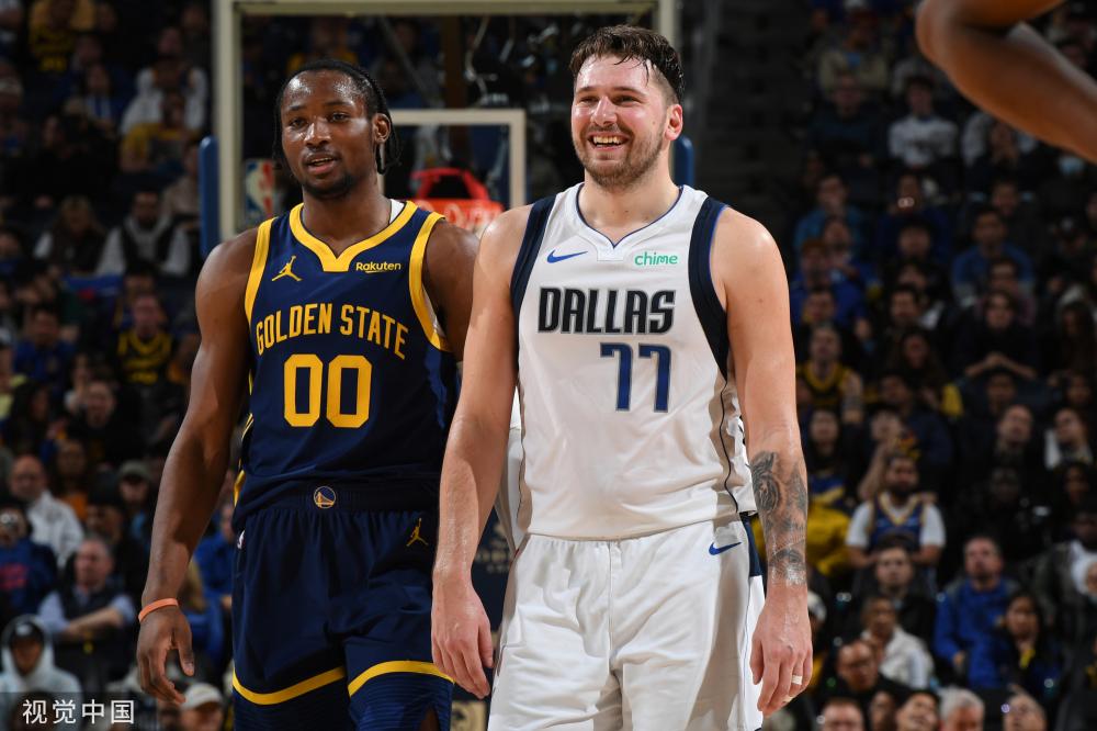 他展现了他 他展现了他